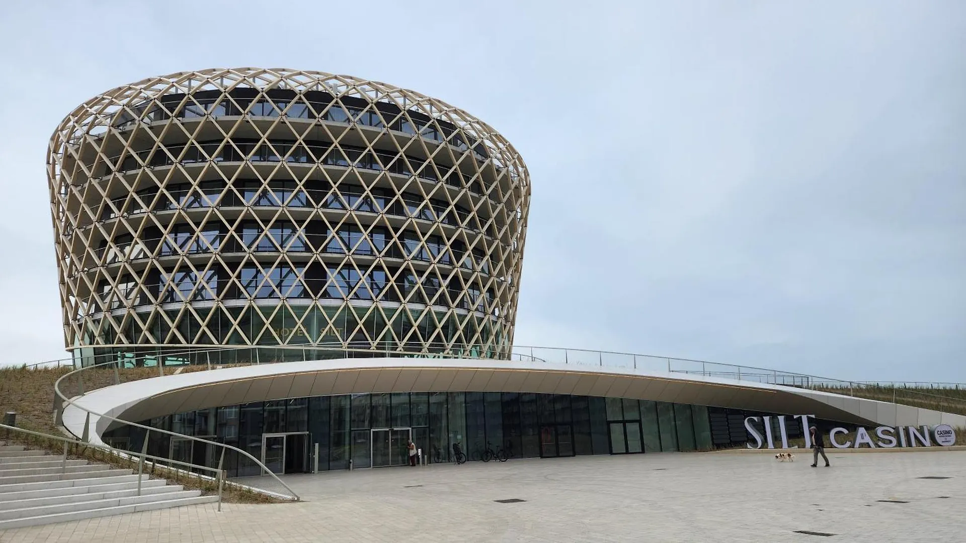 Middelkerke - Frontaal Zeezicht Vlakbij Casino Inclusief Garage En Strandcabine Apartment